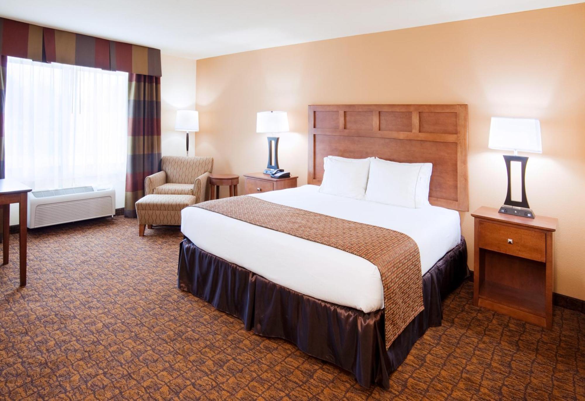 Holiday Inn Express Hotel & Suites Mount Airy By Ihg Экстерьер фото