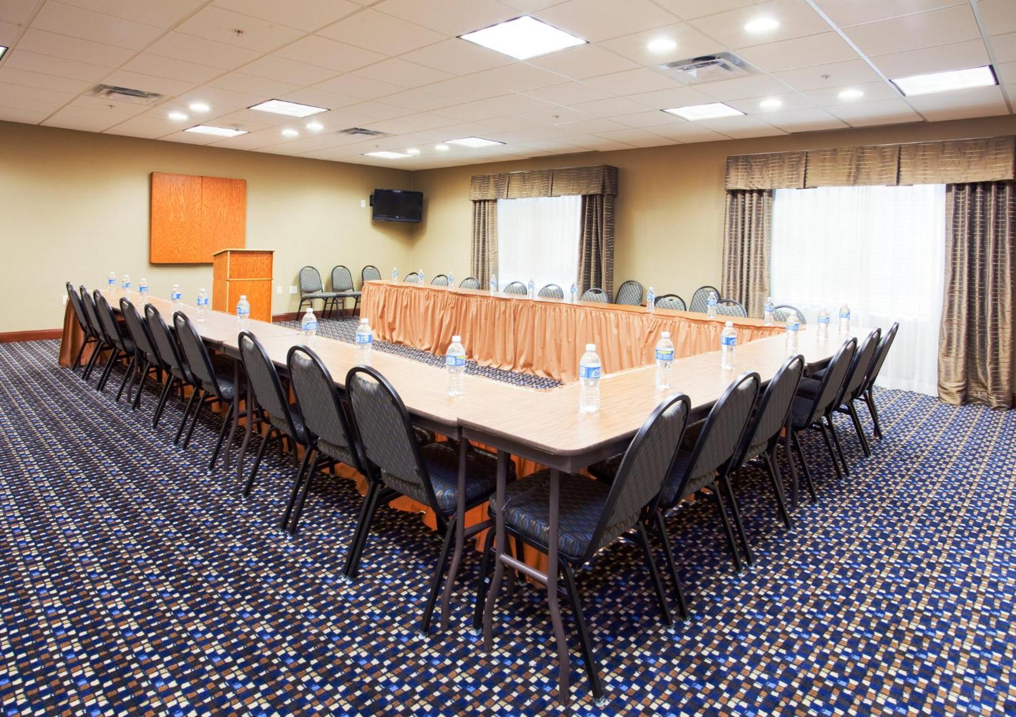 Holiday Inn Express Hotel & Suites Mount Airy By Ihg Экстерьер фото
